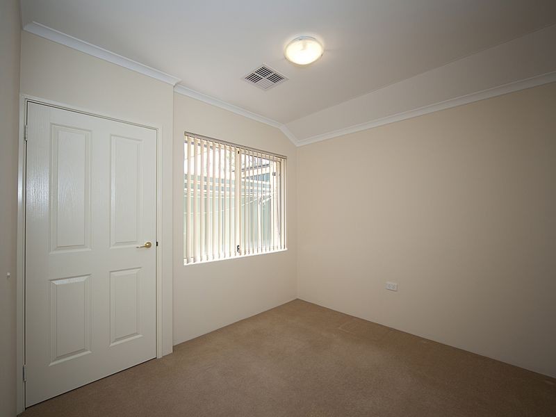 4/19 Boonooloo Road, Kalamunda WA 6076