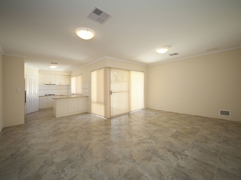 4/19 Boonooloo Road, Kalamunda WA 6076