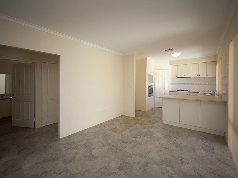 4/19 Boonooloo Road, Kalamunda WA 6076