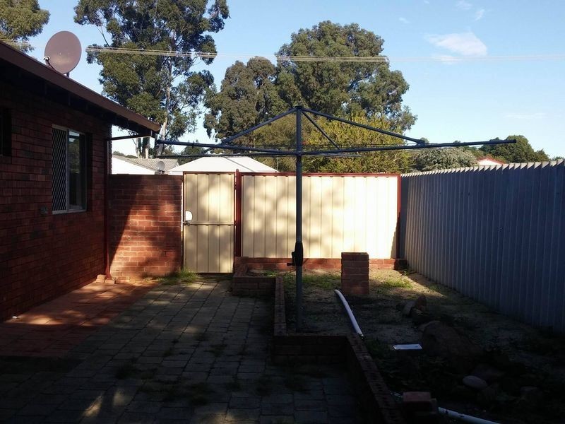 2 Curlew Court, Kelmscott WA 6111