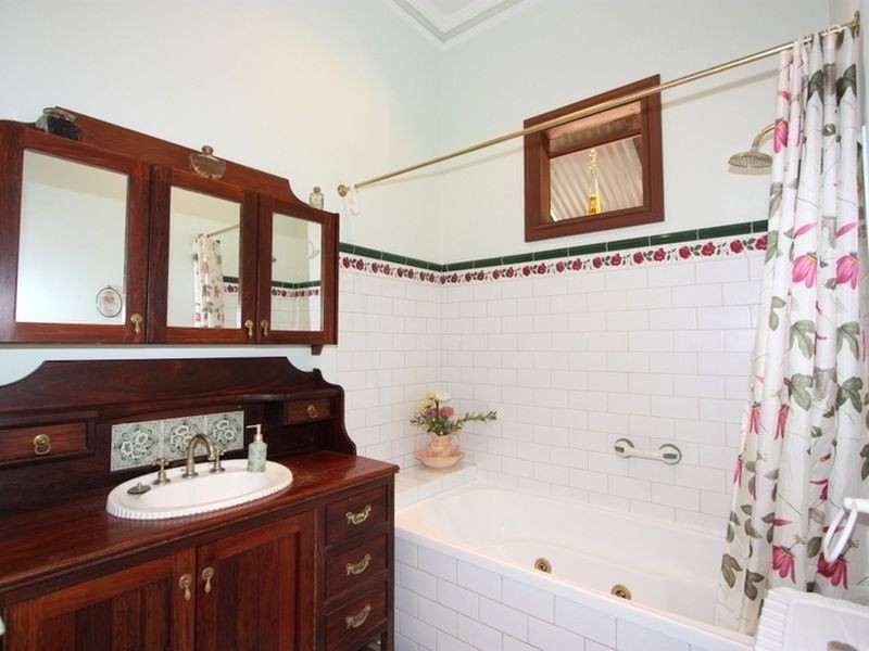 88 Kalamunda Road, Kalamunda WA 6076