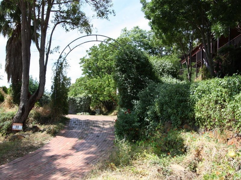 88 Kalamunda Road, Kalamunda WA 6076