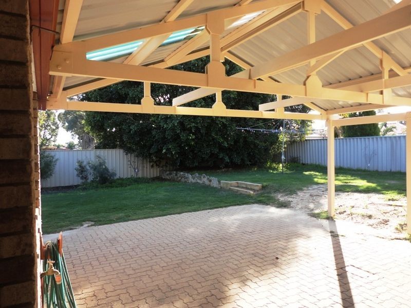 160 Newburn Road, High Wycombe WA 6057