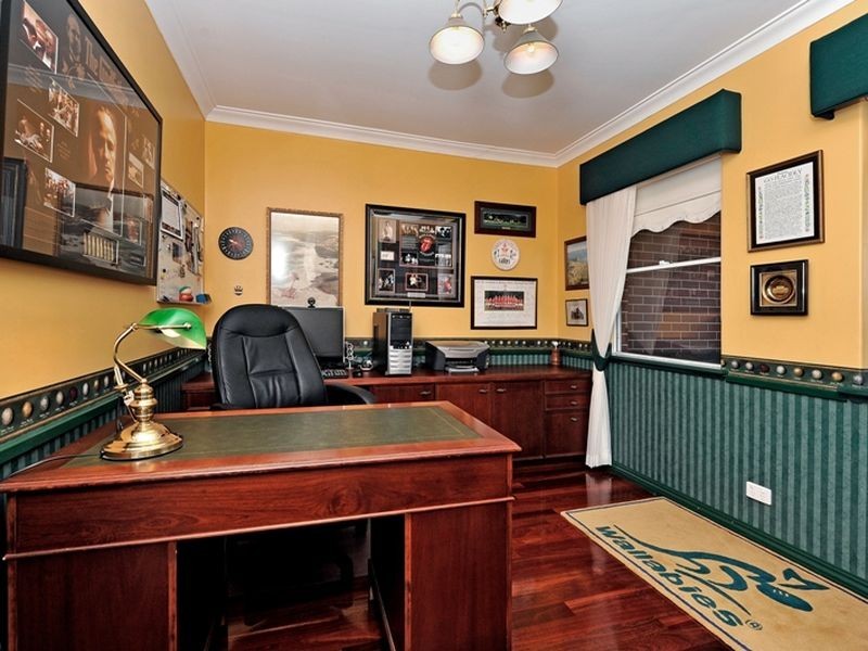 9 Logie Vale, Lesmurdie WA 6076