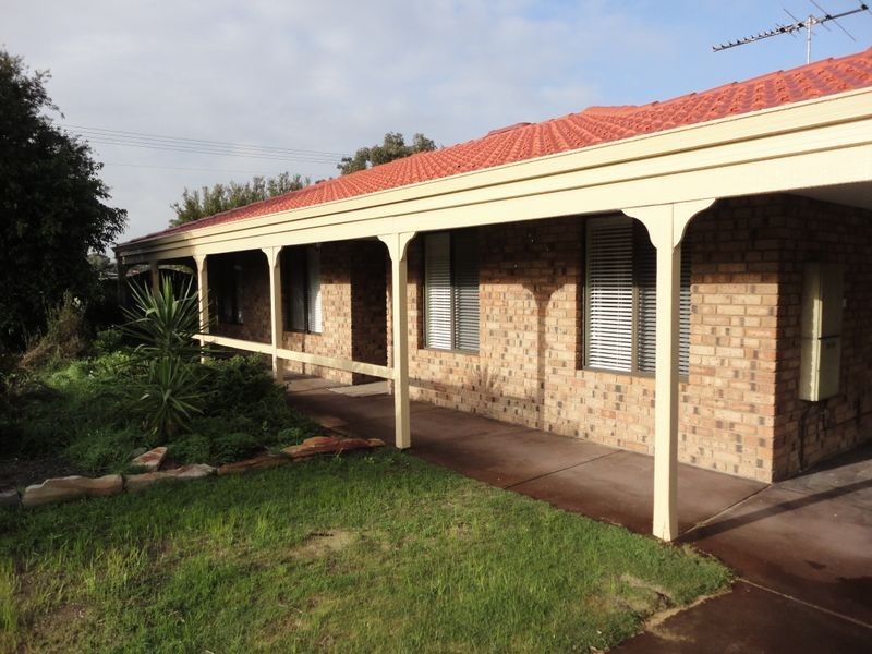 8 Upton Road, High Wycombe WA 6057