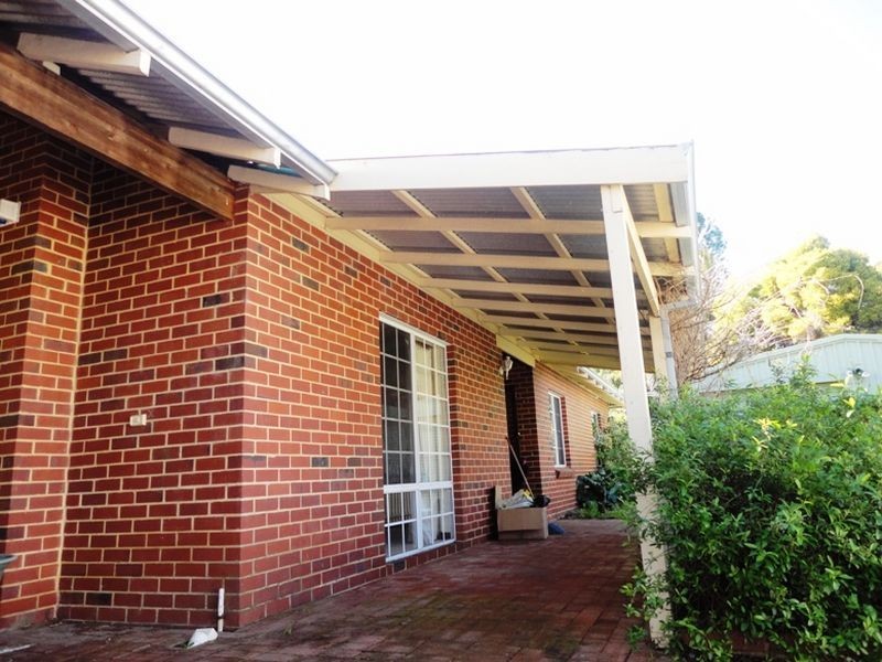 97 Salisbury Road, Swan View WA 6056