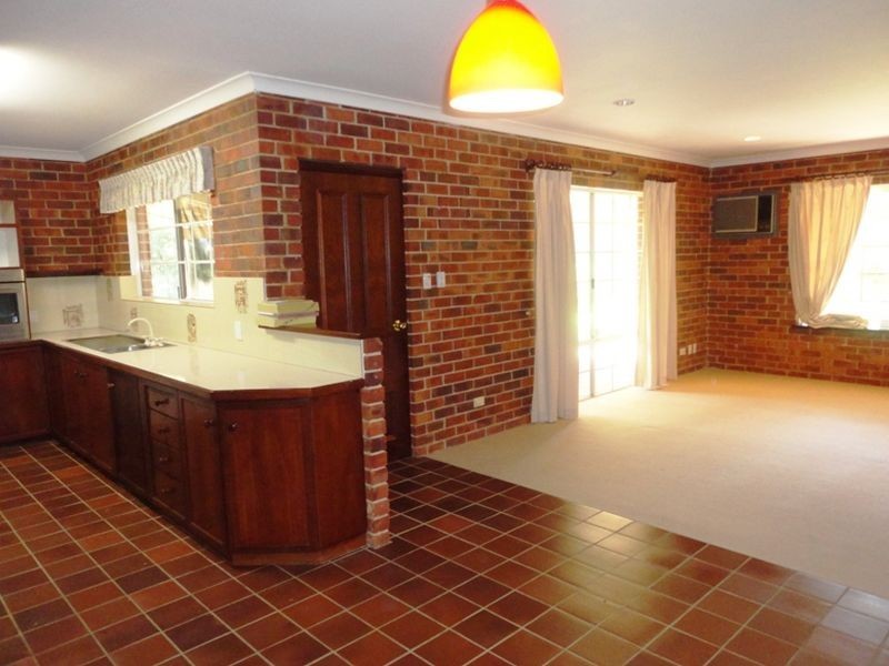 97 Salisbury Road, Swan View WA 6056
