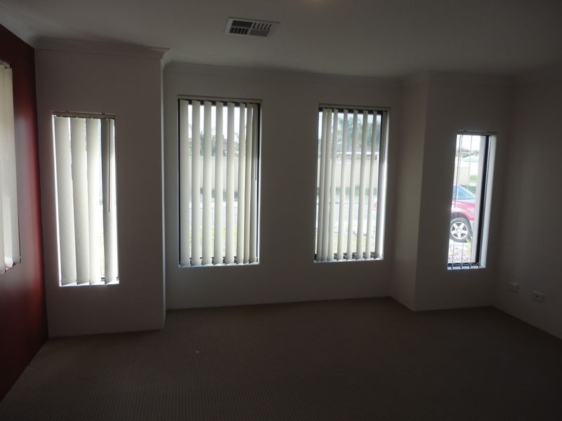 15 Worrell Avenue, High Wycombe WA 6057