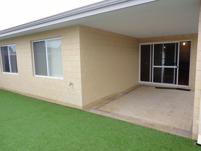 19 Saligna Way, West Swan WA 6055