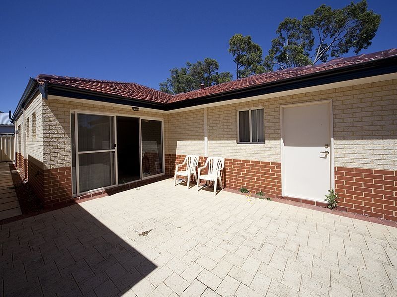 1/19 Boonooloo Road, Kalamunda WA 6076