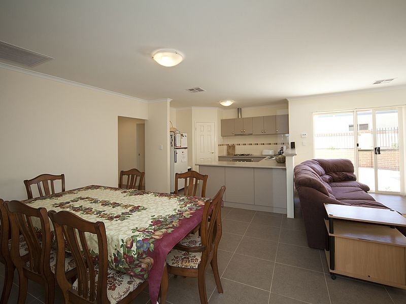 1/19 Boonooloo Road, Kalamunda WA 6076