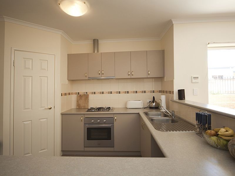 1/19 Boonooloo Road, Kalamunda WA 6076