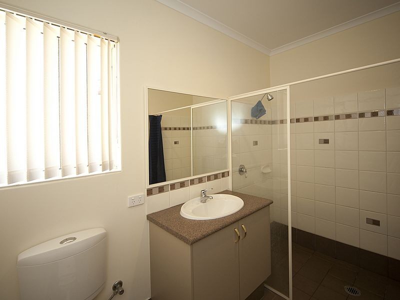 1/19 Boonooloo Road, Kalamunda WA 6076