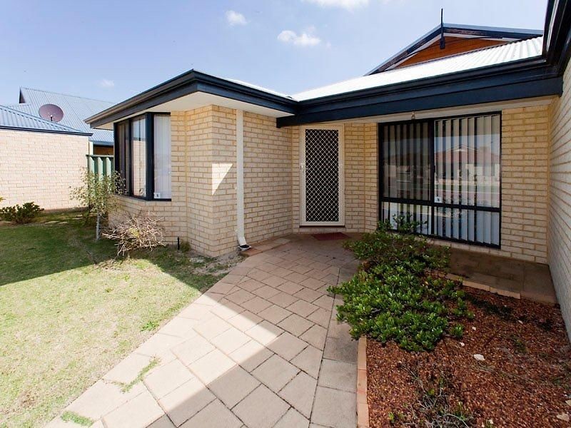 11 Fleet Circle, High Wycombe WA 6057