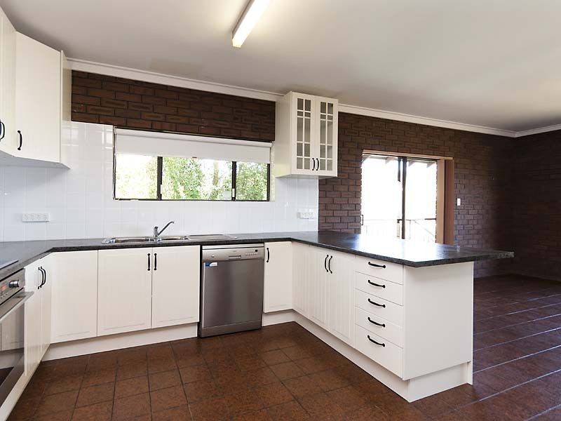 2 The Corkscrew, Gooseberry Hill WA 6076