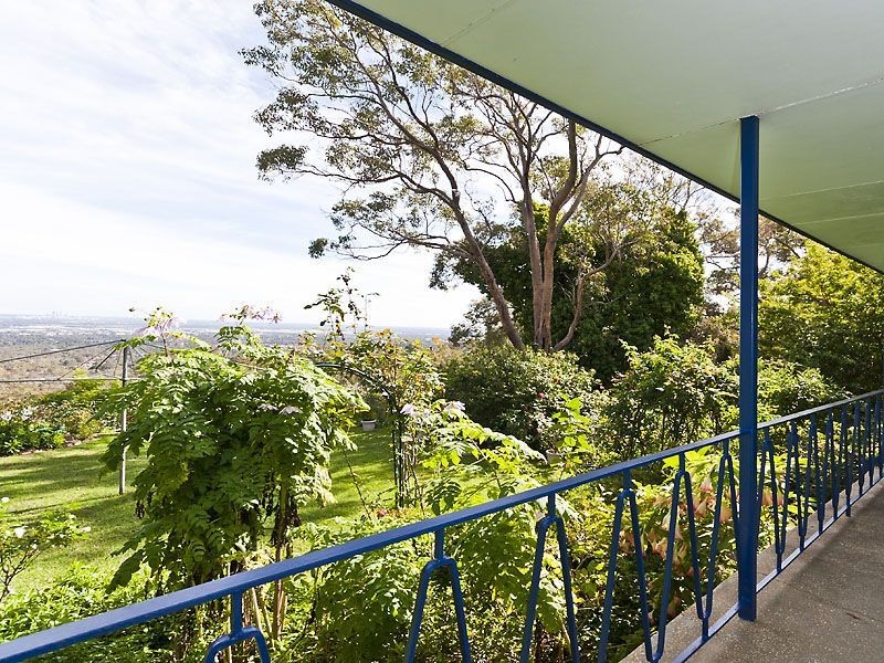 15 Currawong Drive, Gooseberry Hill WA 6076