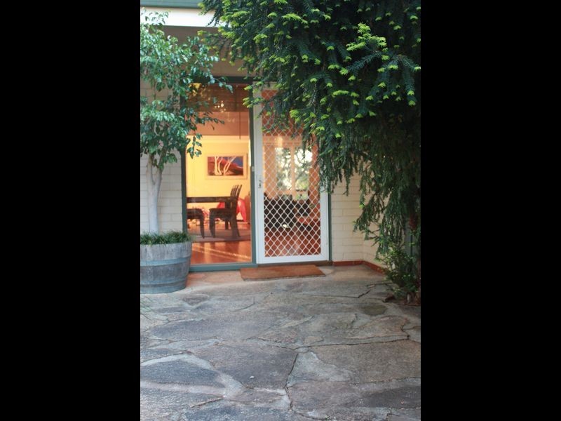 15 Vernallan Way, Lesmurdie WA 6076