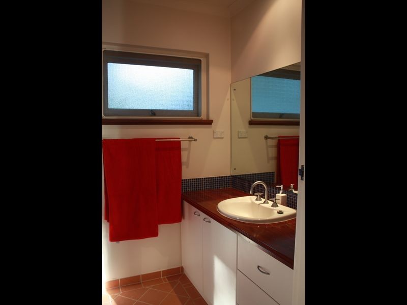 15 Vernallan Way, Lesmurdie WA 6076