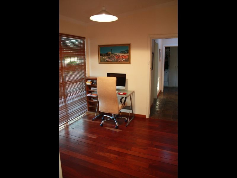 15 Vernallan Way, Lesmurdie WA 6076