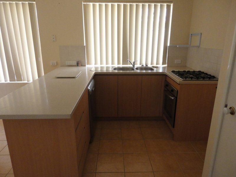 1/6 Catspaw Way, High Wycombe WA 6057