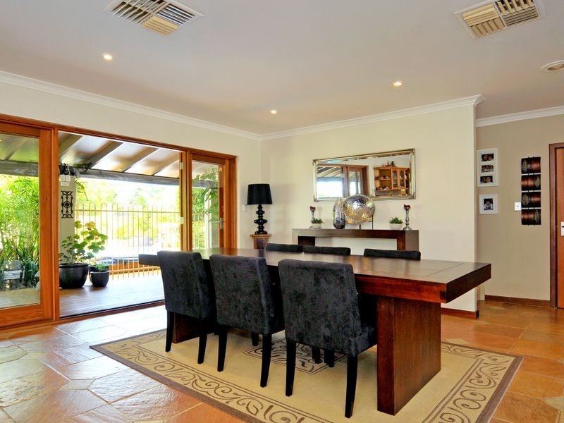 59 Zamia Road, Gooseberry Hill WA 6076
