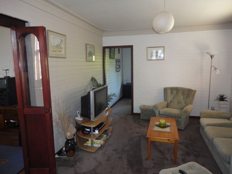 58 Waterloo Crescent, Lesmurdie WA 6076