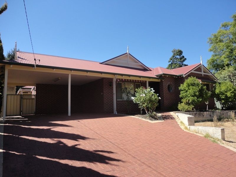 34 Williams Road, Kalamunda WA 6076