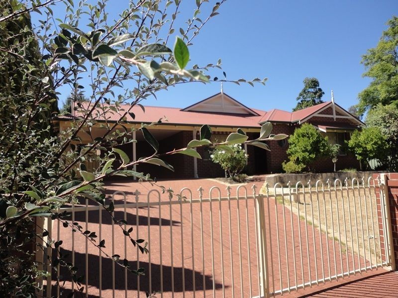 34 Williams Road, Kalamunda WA 6076