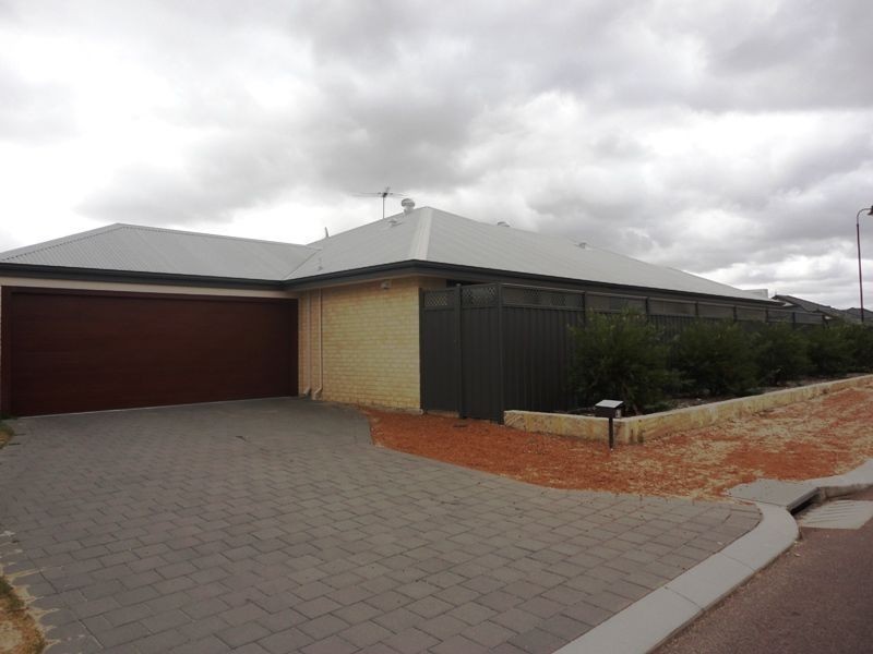 47 Larwood Crescent, High Wycombe WA 6057