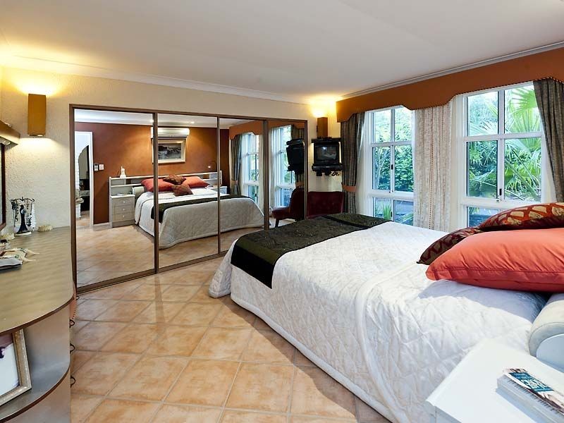 33 Aralia Way, Forrestfield WA 6058