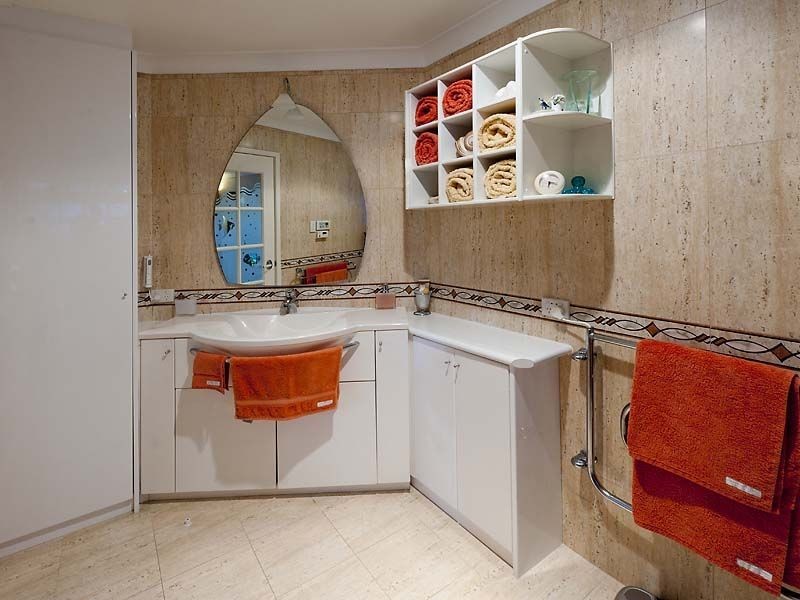 33 Aralia Way, Forrestfield WA 6058