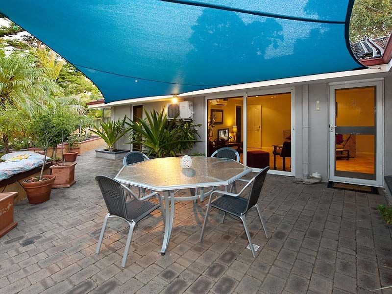 33 Aralia Way, Forrestfield WA 6058