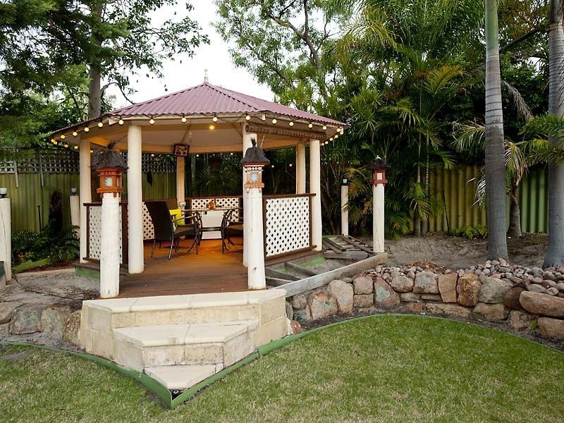 33 Aralia Way, Forrestfield WA 6058