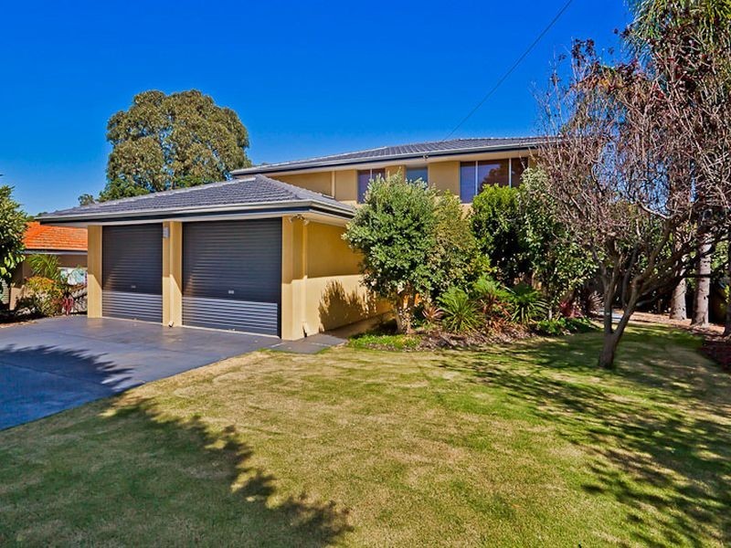 8 Stone Road, Lesmurdie WA 6076