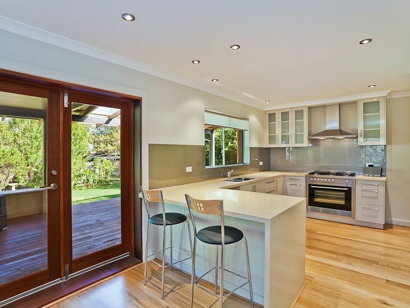 8 Stone Road, Lesmurdie WA 6076