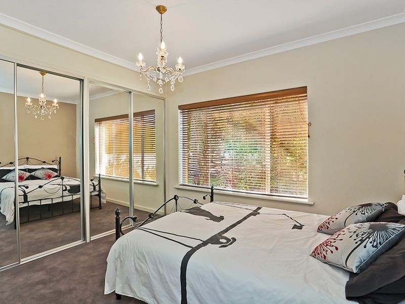 8 Stone Road, Lesmurdie WA 6076