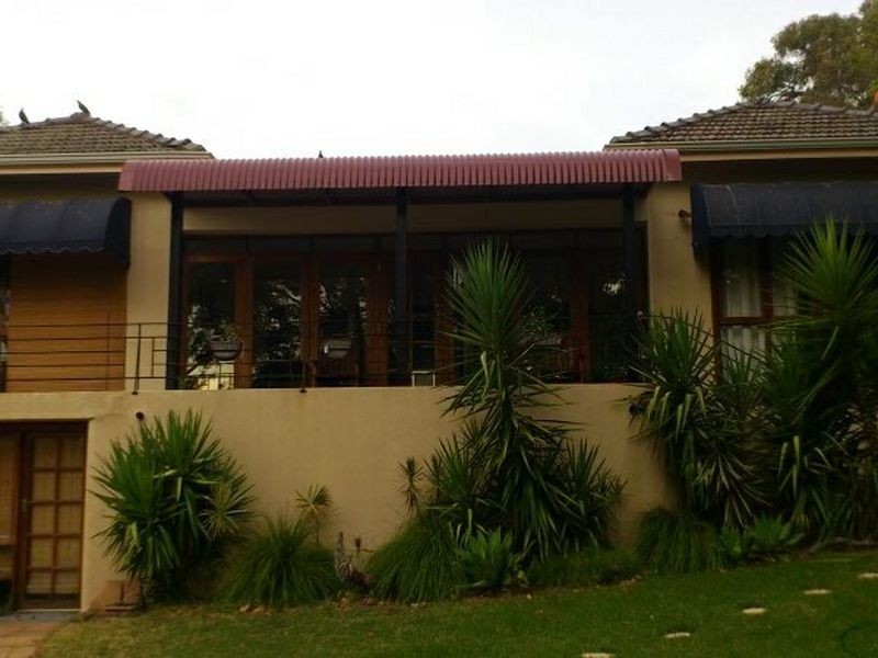 9 Alpine Road, Kalamunda WA 6076