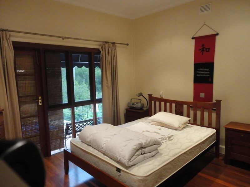 9 Alpine Road, Kalamunda WA 6076