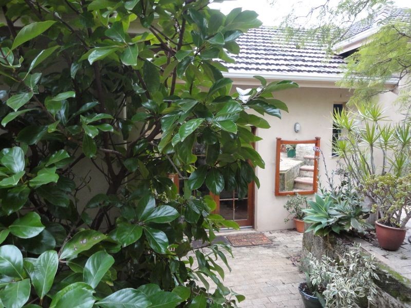 9 Alpine Road, Kalamunda WA 6076