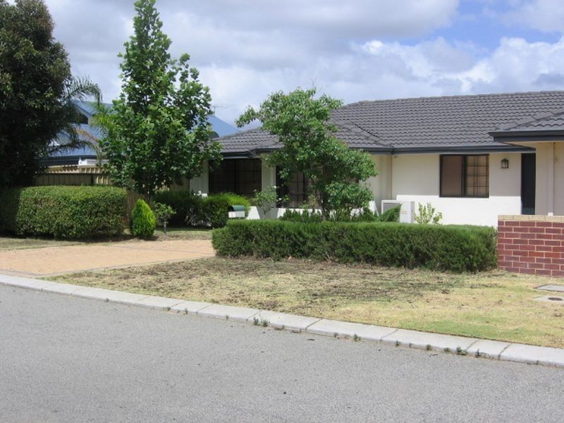 2 Babbler Way, Maida Vale WA 6057