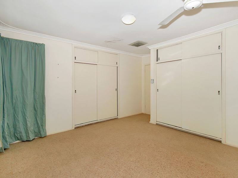 17 Hinkler Road, Kalamunda WA 6076