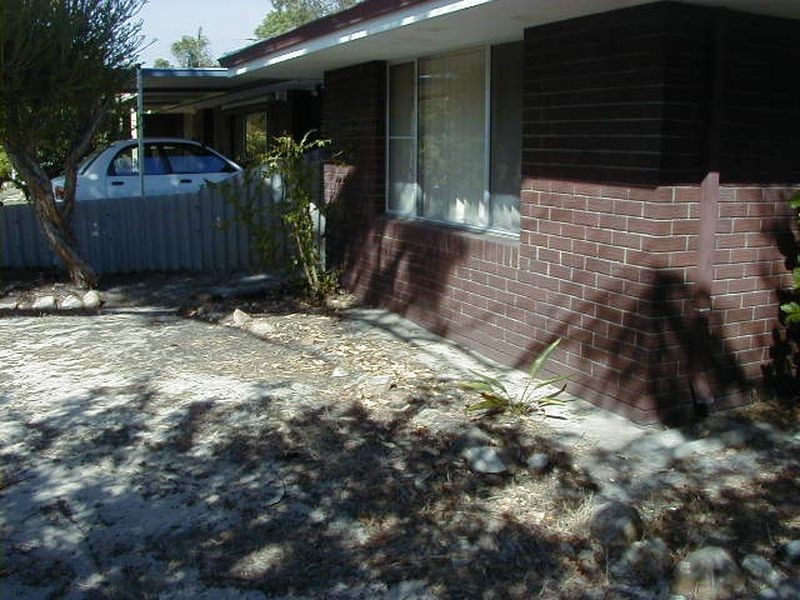 13 Mahonia Way, Forrestfield WA 6058