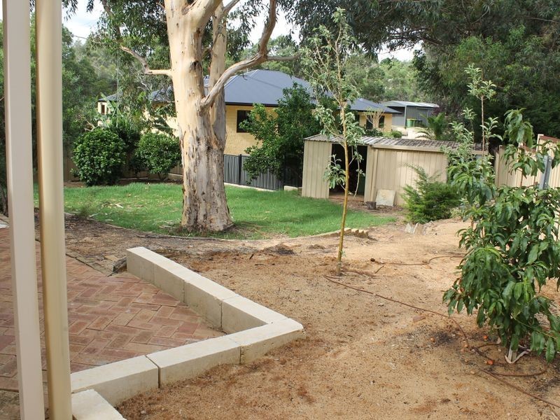 2 Gumnut Close, Maida Vale WA 6057