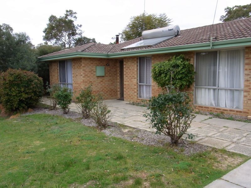 75 Grove Road, Lesmurdie WA 6076