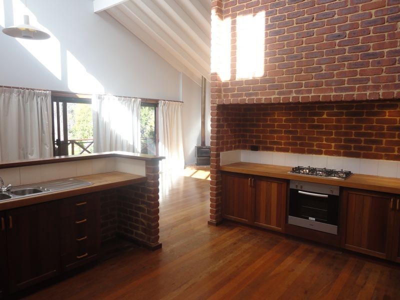 141 Stanhope Road, Bickley WA 6076