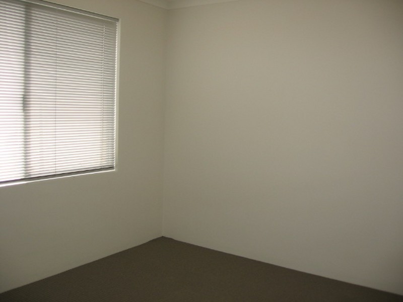 Unit 1/16 Hooson Way, Wilson WA 6107