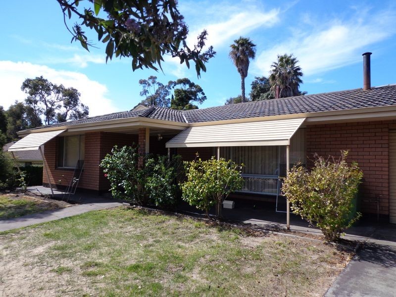 10 Kirkdale Road, Kalamunda WA 6076