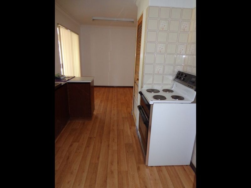 10 Kirkdale Road, Kalamunda WA 6076