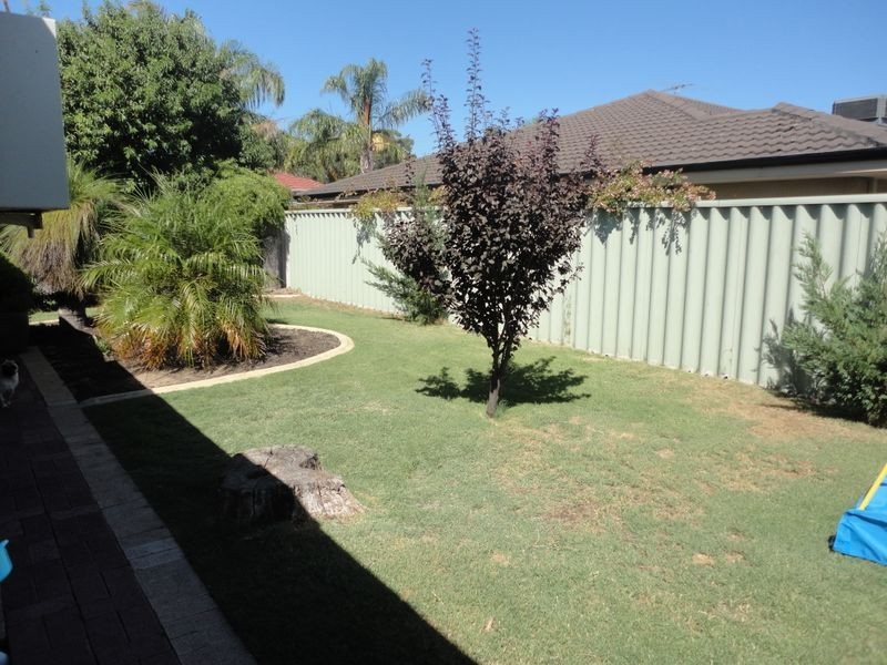 28 Pyrite Court, Forrestfield WA 6058