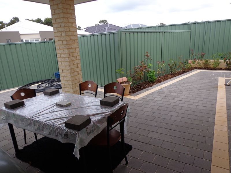 20 Belfry Way, Wattle Grove WA 6107